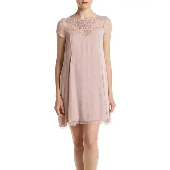 TRIXXI Junior's Boho Embroidered Illusion Mesh Flowy Dress, Blush Pink M - Picture 1 of 7